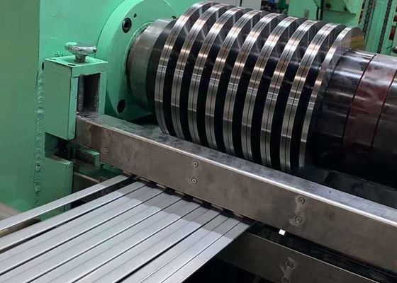 良い価格 304 1/2H 3/4Hの完全で堅いステンレス鋼のストリップのコイル0.6mmの厚さの幅200mm オンライン